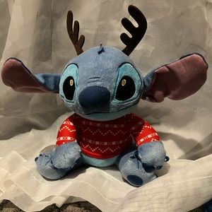 Christmas stitch plushie